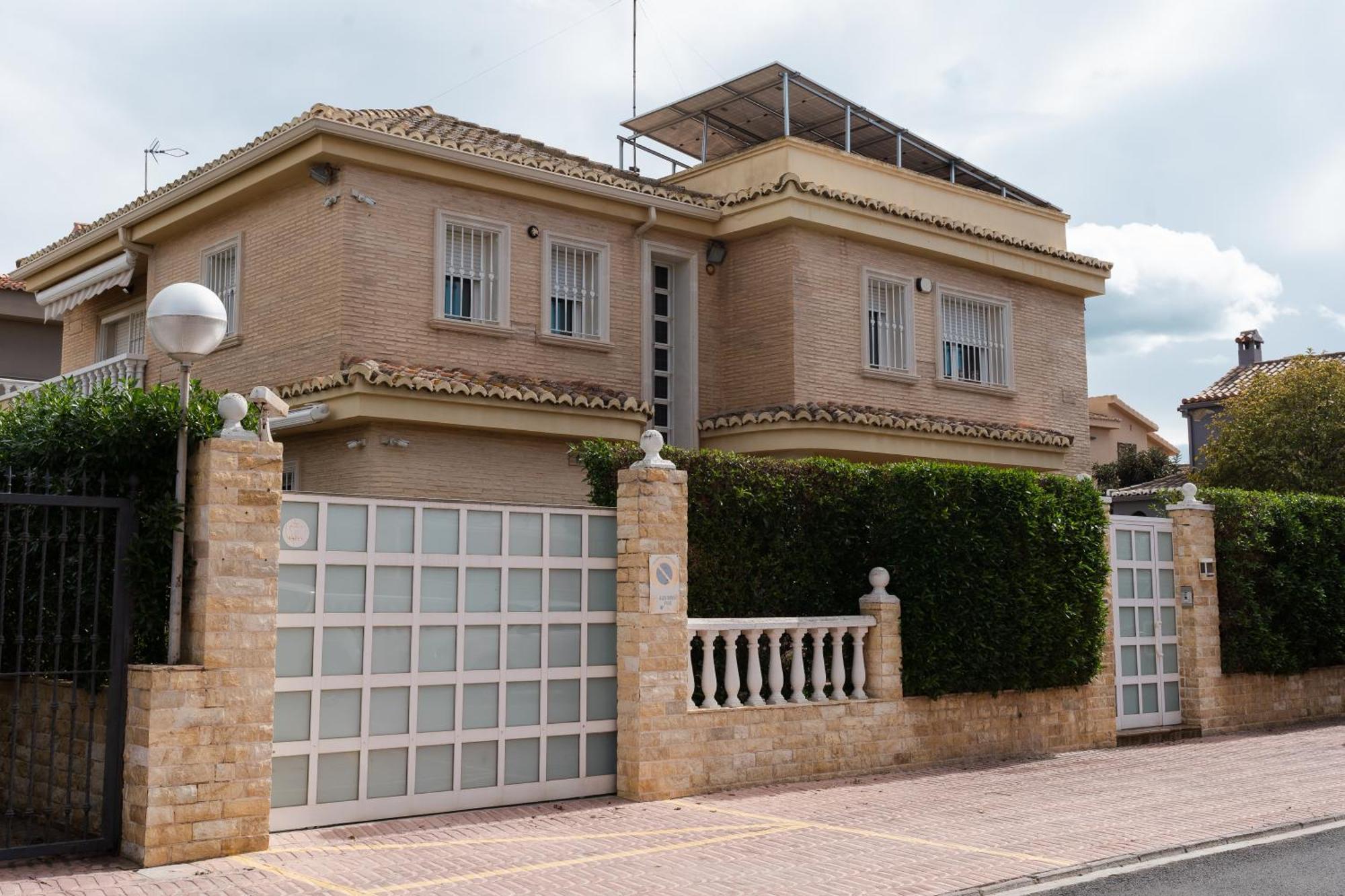 Experience Valencia Luxury Chalet Puig Val Con Piscina Bagian luar foto