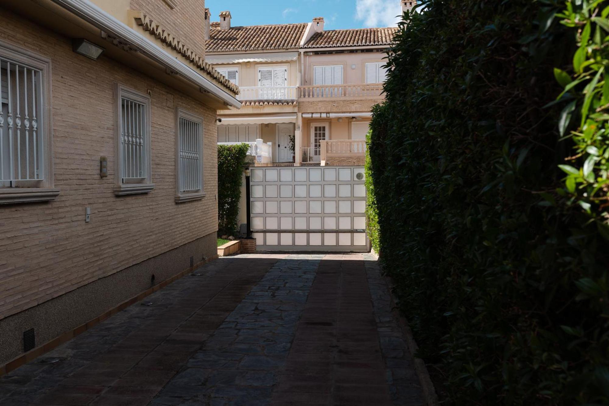 Experience Valencia Luxury Chalet Puig Val Con Piscina Bagian luar foto